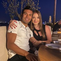 Inilah potret mesra Anna dan Casemiro dalam makan malam romantis mereka. Foto: dok. Instagram