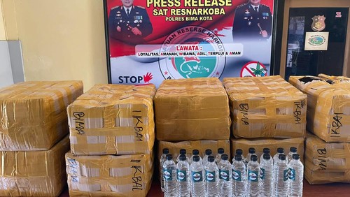 520 botol arak bali disita diamankan di Polres Bima Kota.
