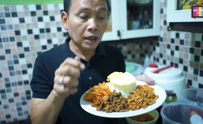 Keseruan Ayah Ojak belanja hingga panen sayur