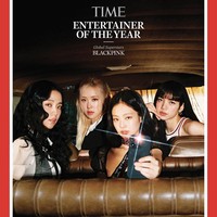BLACKPINK dinobatkan sebagai 2022 Entertainer of the Year oleh TIME Magazine, Senin (5/12/2022). Para personelnya Jennie, Jisoo, Lisa, dan Rose pun menjalani pemotretan untuk menghiasi sampul majalah. Foto: dok. TIME Magazine