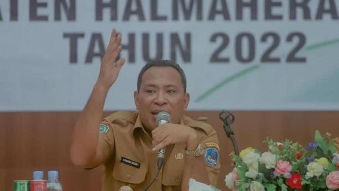 Bupati Halmahera Selatan, Usman Sidik (Abdul Fatah)
