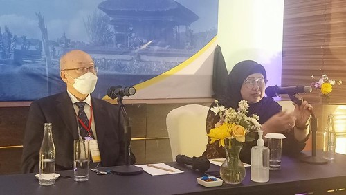 Chairman Indonesian Accreditation Agency for Higher Education in Health (IAAHEH), Prof Usman Chatib Warsa dan Presiden SEARAME, Titi Savitri di Badung, Bali, Kamis (8/12/2022).