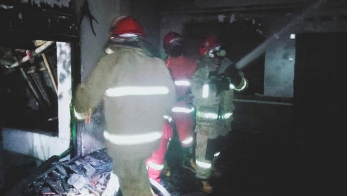cucu bakar rumah kakek banyuwangi
