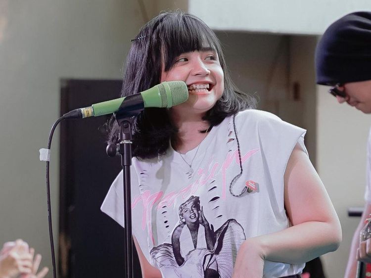 Cynantia Pratita, Vokalis Band Baby Face dan Suka Rambut Pendek