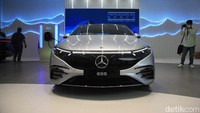 Mercedes-Benz Buka Peluang Rakit Mobil Listrik di Indonesia