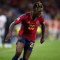 Nico WilliamsRambut gimbal Nico William yang sering diwarnai juga menjadi ciri khasnya. Nico sebelumnya berjanji untuk mengecat rambut biru dan putih jika Spanyol menang Piala Dunia yang sayangnya tidak terwujud.Foto: Getty Images