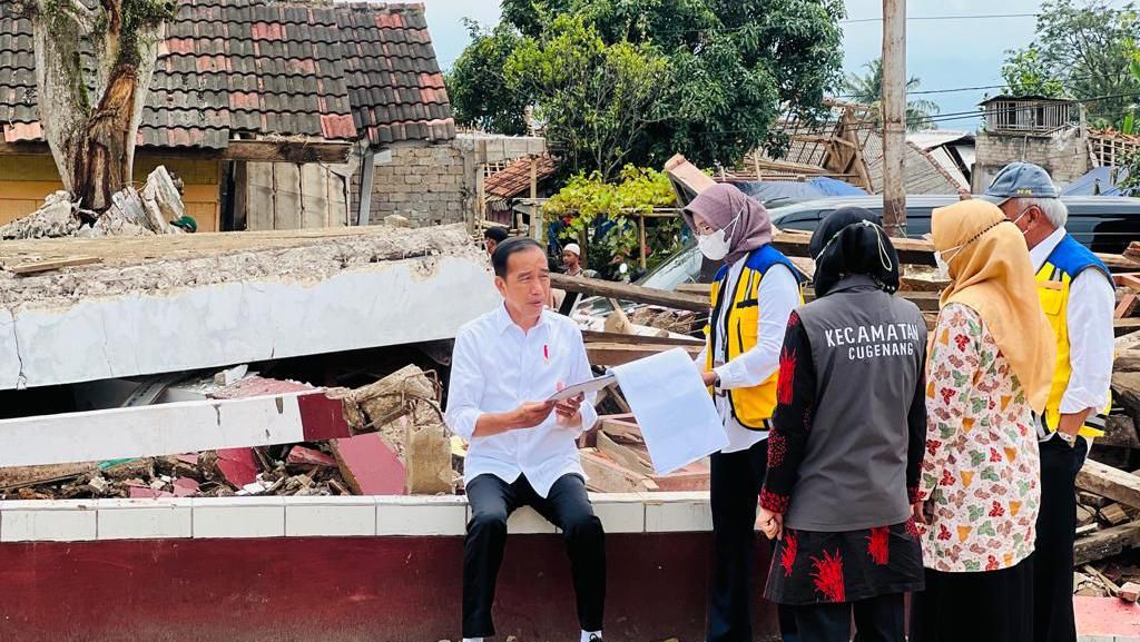 Jokowi Minta Pembangunan Sekolah Terdampak Gempa Cianjur Selesai 3 Bulan