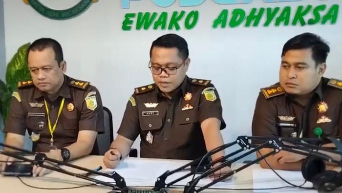 Kejati Sulsel rilis kasus 500 ton beras Bulog Pinrang hilang.