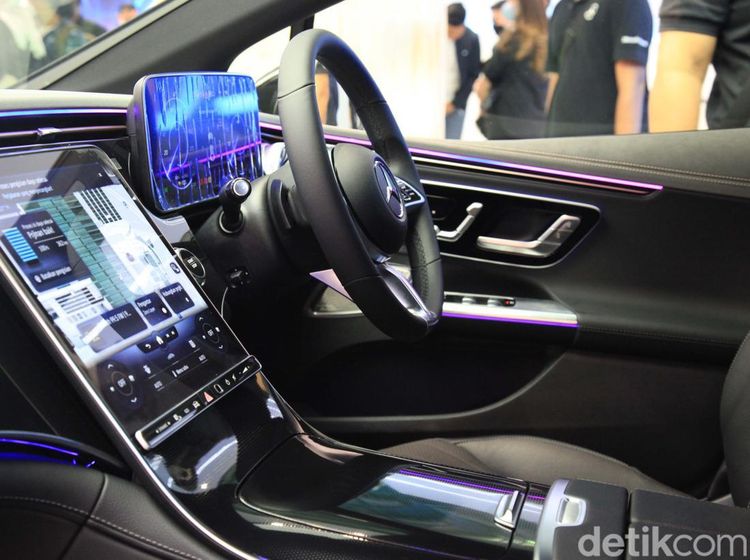 Intip Interior Mobil Listrik Para Sultan