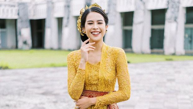 Maudy Ayunda Akui Senang Pakai Batik dan Tenun