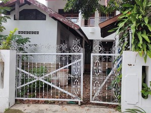 Melihat Rumah Masa Kecil Erina Calon Istri Kaesang