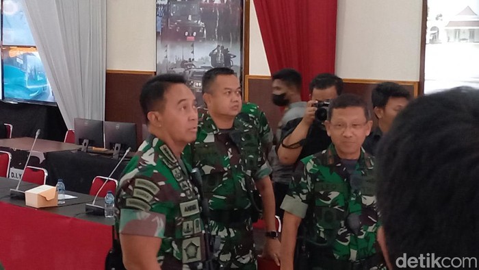 Panglima TNI Jenderal Andika Perkasa di Korem 074/Warastratama, Solo, Kamis (8/12/2022).