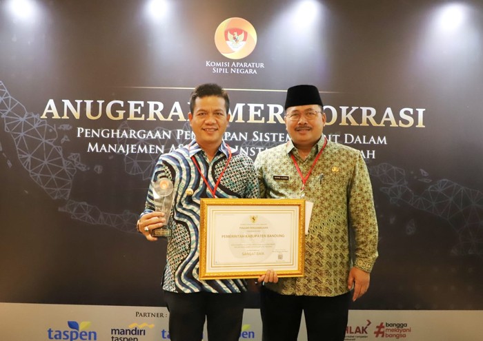 Pemkab Bandung Raih Anugerah Meritokrasi 2022 dari KASN