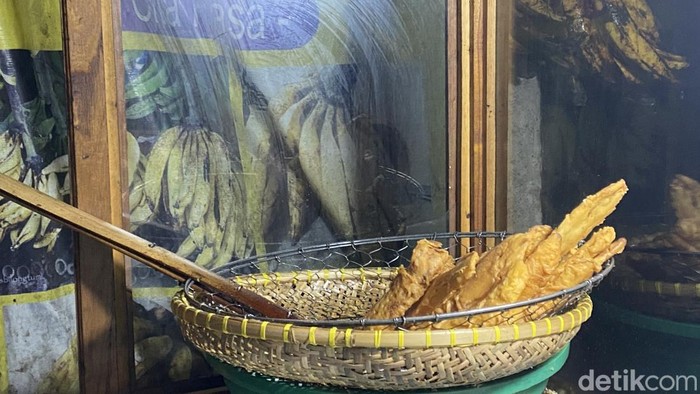 Pisang tanduk goreng di Sukabumi.
