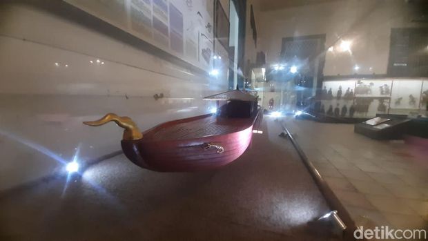 Rajamala, salah satu koleksi penting yang ada di Museum Radya Pustaka Solo.