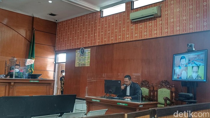 Sidang kasus Quotex yang menjerat Doni Salmanan.