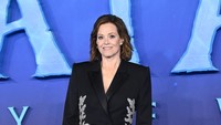 Sementara itu Sigourney Weaver tampil dengan setelan hitam dari Alexander McQueen WireImage/Karwai Tang