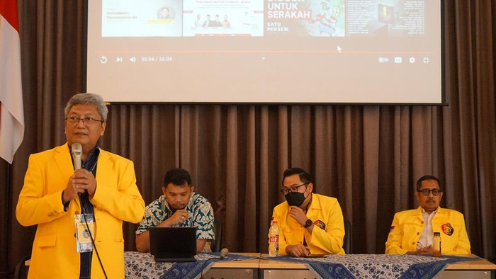 Sinergi FIA UI Tingkatkan Pengelolaan Keuangan UMKM Depok Fakultas Ilmu Administrasi Universitas Indonesia (FIA UI) bersama Permodalan Nasional Madani (PNM) melakukan pendampingan bagi para pemilik UMKM di Kota Depok dalam acara Pengabdian Masyarakat (Pengmas) untuk UMKM Depok.