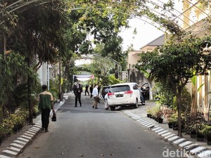 Jelang Pernikahan Kaesang, Keluarga Jokowi Gelar Pengajian di Rumah Solo