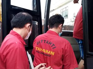 Menanti Vonis 15 Eks Anak Buah Apin BK Bos Judi Online