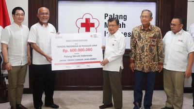 Toyota Bantu Korban Gempa Cianjur Lewat PMI