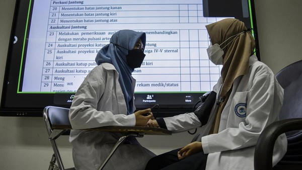 Usaha Kemenkes Penuhi Kebutuhan Dokter di Indonesia