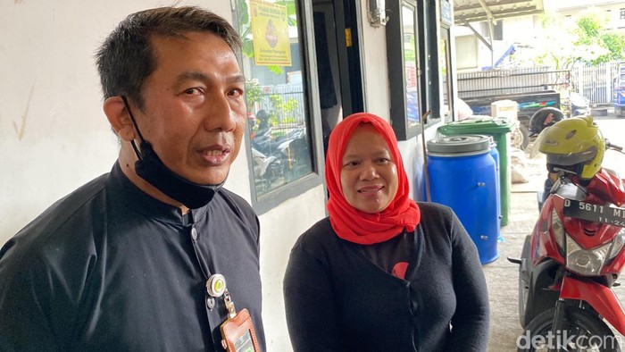Agus Hermawan dan Titin yang sempat antarkan Aiptu Sofyan ke rumah sakit.