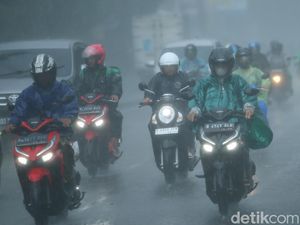 BMKG Makassar Keluarkan Peringatan Dini Hujan Lebat di 4 Wilayah Sulsel
