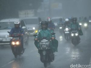 Peringatan Dini Cuaca BMKG: Sulsel Hujan Sedang-Lebat hingga Pukul 12.30 Wita