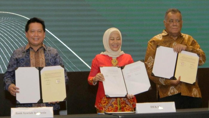 BSI dan UI Berkomitmen Tingkatkan Literasi Keuangan Syariah BSI menjalin kerja sama dengan Universitas Indonesia. Mereka berkomitmen kuat untuk meningkatkan literasi perbankan syariah.