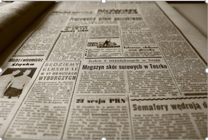 Contoh iklan media cetak.