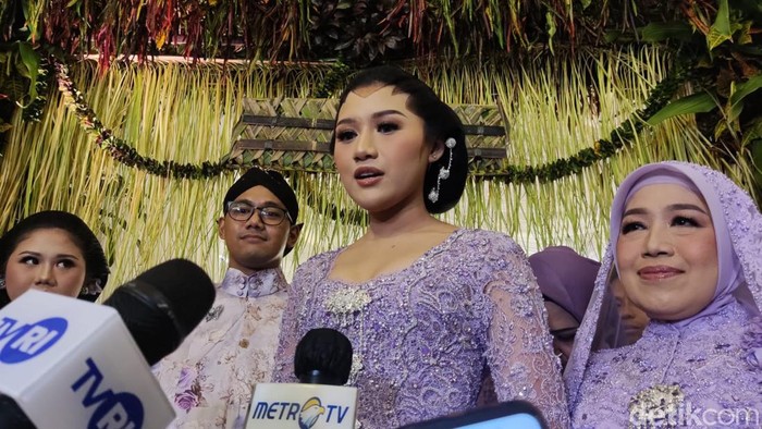 Erina Gudono calon istri Kaesang Pangarep di malam midodareni, Jumat (9/12/2022).