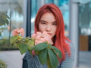 8 Foto Influencer yang Jadi Aspri Model OnlyFans, Disuruh Beberes Rumah