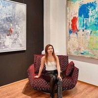 Pekerjaan wanita yang dikenal dengan Mermaid Girl di media sosial itu tampaknya lebih dari seorang asisten. Eunice pun diminta untuk kerja rumah tangga. Foto: dok. Instagram/@mermaid.sg