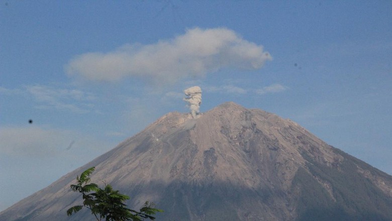 gunung semeru siaga per kamis 9 desember 2022 pukul 12.00 wib gunung semeru siaga per kamis 9 desember 2022 pukul 12.00 wib