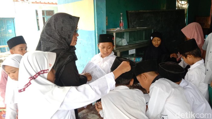 Guru madrasah di Indramayu belum menerima Insentif selama 6 bulan