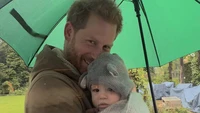 Di sela-sela cerita, Harry dan Meghan mengungkap kebersamaan dengan Archie dan Lilibet. Foto: (dok. dokumenter Harry & Meghan)