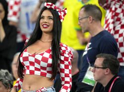 Ivana Knoll, Suporter Seksi Kroasia Sita Perhatian di Dunia Maya