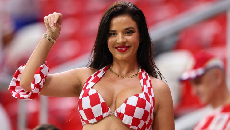 Ivana Knoll DOHA, QATAR - DECEMBER 01: Ivana Knoll looks on during the FIFA World Cup Qatar 2022 Group F match between Croatia and Belgium at Ahmad Bin Ali Stadium on December 1, 2022 in Doha, Qatar. (Photo by Marc Atkins/Getty Images)