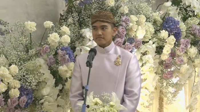 Kaesang Pangarep saat midodareni di rumah Erina Gudono Sleman, Jumat (9/12/2022).