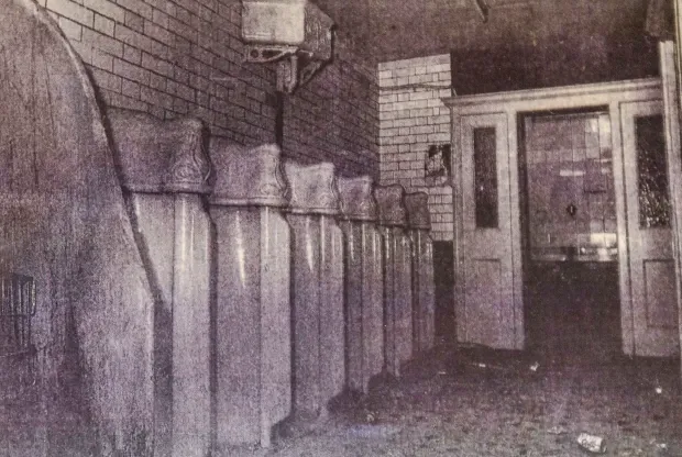 Unik! Kafe Ini Menempati Bangunan Bekas Toilet Umum Abad 19