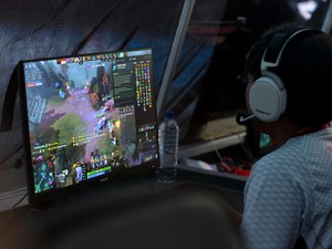 Pelajar Ramaikan Indonesia Esport Summit