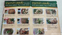 Aneka macam khao soy di Khao Soy Islam Restaurant Chiang Mai, Thailand.