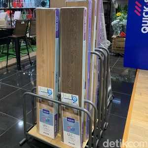 Tren Sticker Vinyl Buat Lantai Rusak, Ini Solusi Untuk Rumah Estetik Tren Sticker Vinyl Buat Lantai Rusak, Ini Solusi Untuk Rumah Estetik