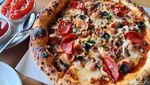 Cicipi & Lihat Langsung Pembuatan Pizza di Tempat yang Instagramable