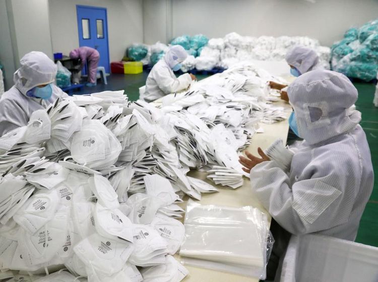 COVID Nggak Kelar-kelar, China Perbanyak Produksi Masker Cegah Corona
