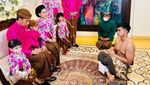 Potret Kaesang Pangarep Sungkem ke Jokowi-Iriana Sebelum Siraman