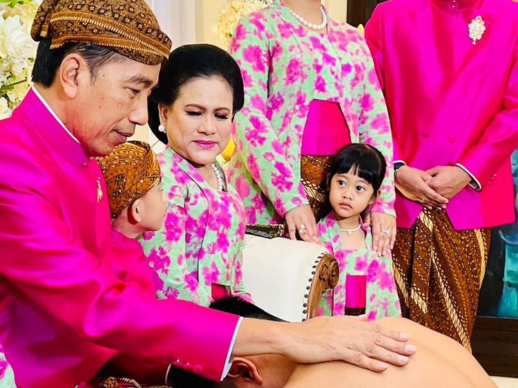 Potret Kaesang Pangarep Sungkem ke Jokowi-Iriana Sebelum Siraman