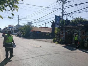 Brakkk! Pria Seririt Tewas Ditabrak Saat Nyeberang di Jalan Singaraja