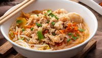 Resep Mie Ayam Kuah Asam Pedas, Cocok Buat Makan Malam